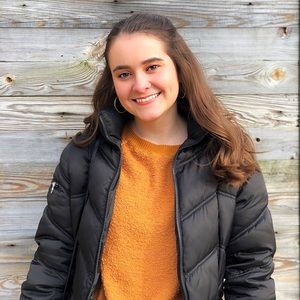 Meet your Posher, Maddie